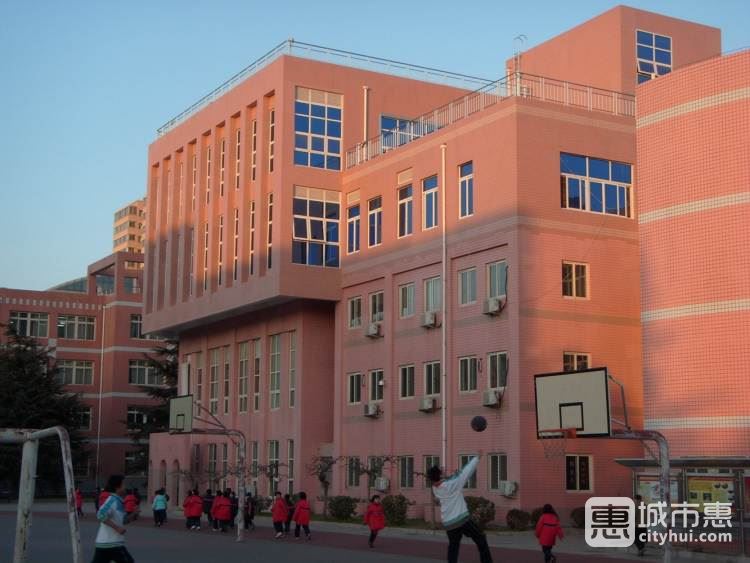 北京建华实验学校