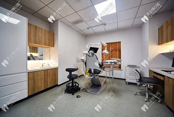 现代口腔诊疗室