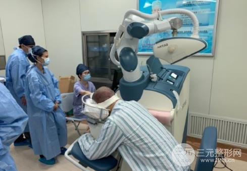 华山医院植发价格费用一览