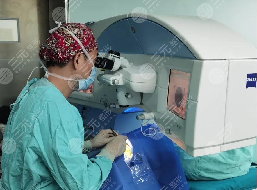 成都近视眼手术费用多少