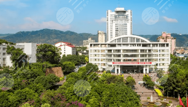 西南医院外景图