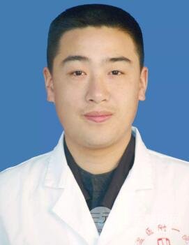 李力群