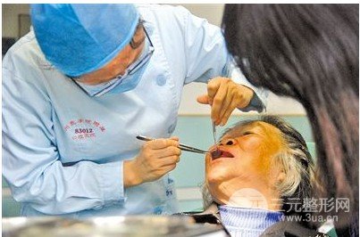 吉林大学口腔科医院大夫韩冰收费标准