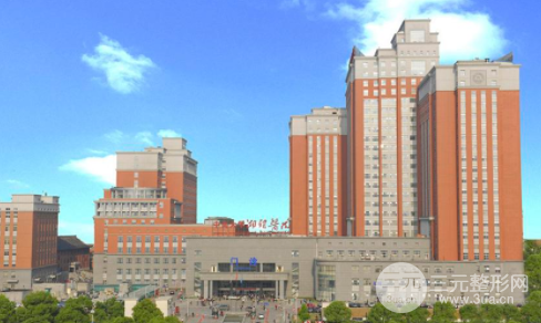 中南大学湘雅医院植发价格表