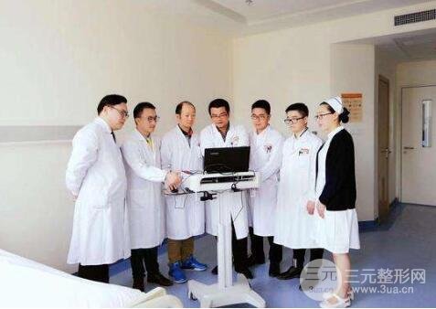 温州附一医整形科李力群医生