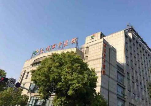 南通中医院美容科祛斑费用公开！价目表|医生名单|美肤日记超全干货！