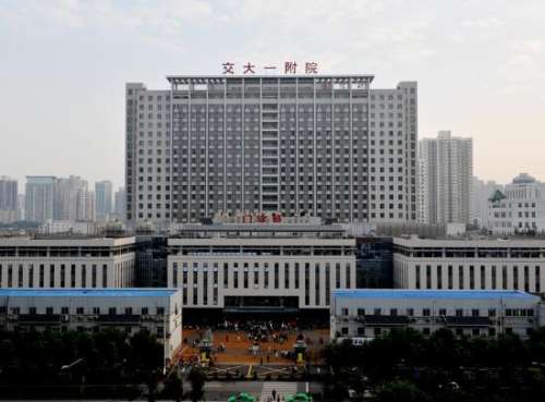 西安交大一附院整形外科收费标准是多少?隆胸案例对比图