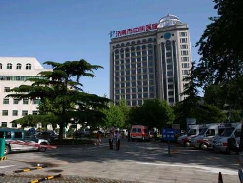 济南市中心医院郭丹凤评价怎么样?医生信息+去眼袋案例